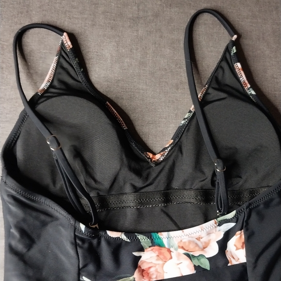 Cupeshe One piece - Picture 5 of 7